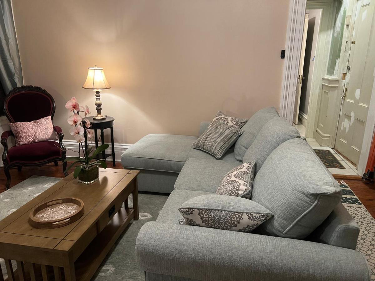 1 Bedroom Private Victorian Apt In Convenient City Location On 5 Acre, Sleeps 4 Poughkeepsie Eksteriør bilde