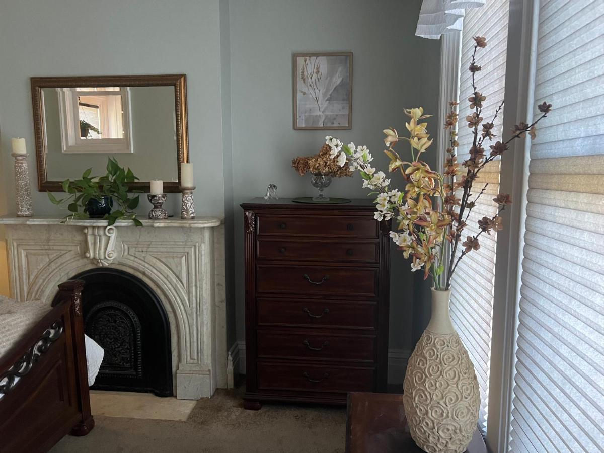 1 Bedroom Private Victorian Apt In Convenient City Location On 5 Acre, Sleeps 4 Poughkeepsie Eksteriør bilde